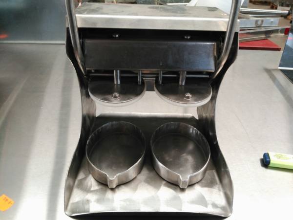 224 PRENSADORAFORMADORA DE HAMBURGUESAS DOBLE