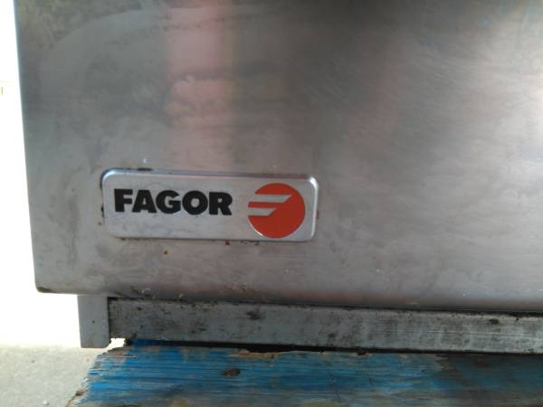 Cocina 3 fuegos FAGOR